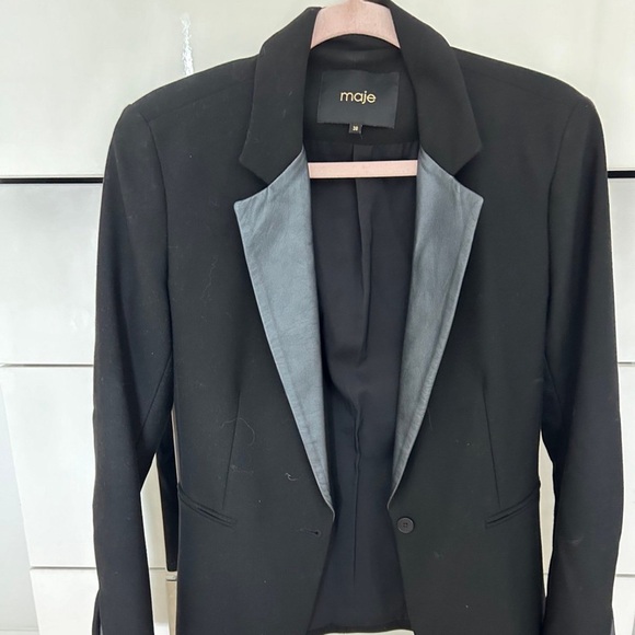 MAJE blazer with leather collar and leather inserts at the sleeves - Picture 1 of 5